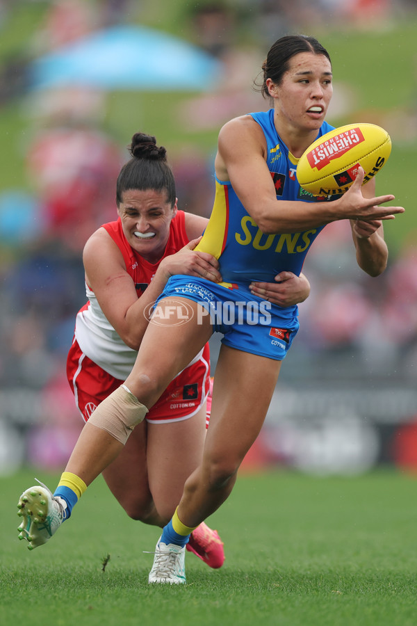 AFLW 2024 Round 08 - Sydney v Gold Coast - A-55348874