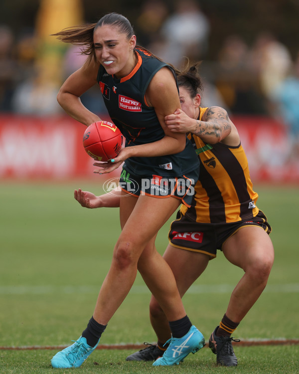 AFLW 2024 Round 08 - Hawthorn v GWS - A-55348880