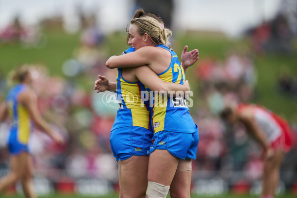 AFLW 2024 Round 08 - Sydney v Gold Coast - A-55348889