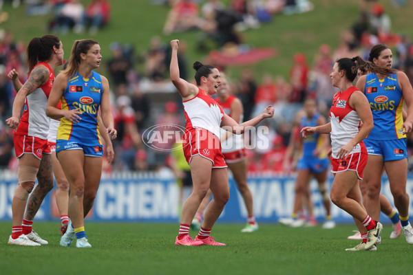 AFLW 2024 Round 08 - Sydney v Gold Coast - A-55348905