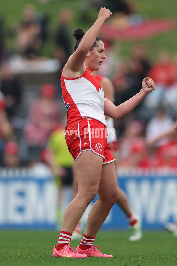 AFLW 2024 Round 08 - Sydney v Gold Coast - A-55348906