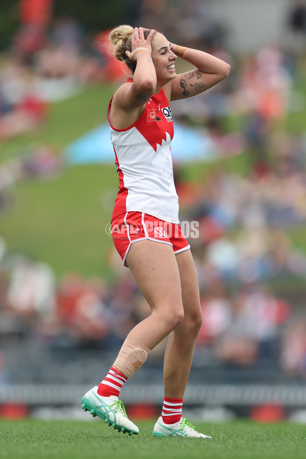 AFLW 2024 Round 08 - Sydney v Gold Coast - A-55349418