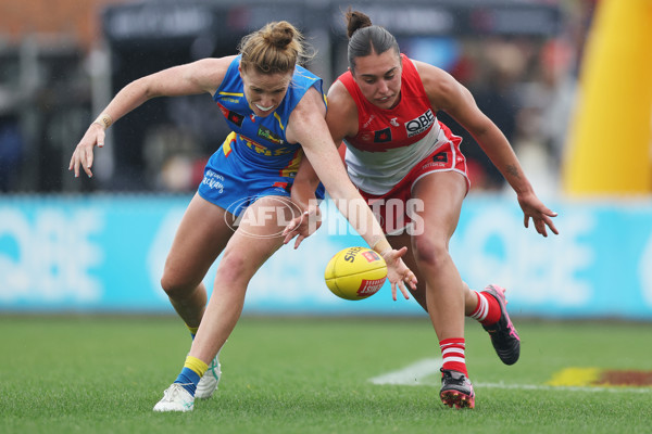 AFLW 2024 Round 08 - Sydney v Gold Coast - A-55349485