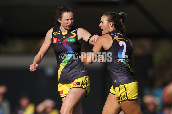 AFLW 2024 Round 08 - Melbourne v Richmond - A-55349512