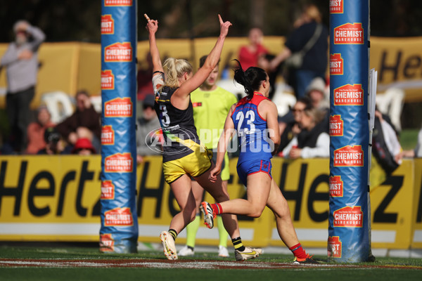 AFLW 2024 Round 08 - Melbourne v Richmond - A-55349513