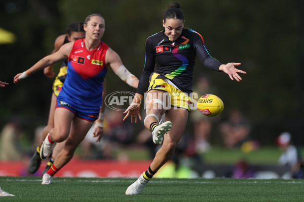 AFLW 2024 Round 08 - Melbourne v Richmond - A-55351666