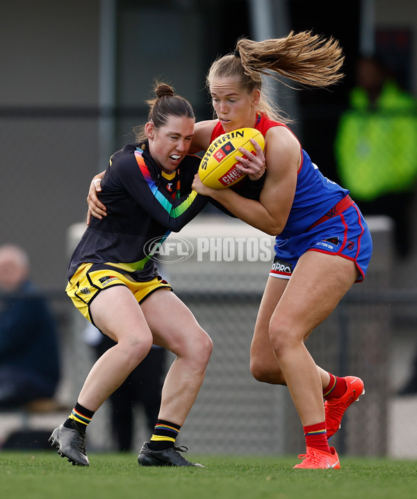 AFLW 2024 Round 08 - Melbourne v Richmond - A-55351720