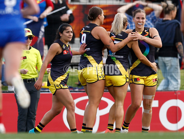 AFLW 2024 Round 08 - Melbourne v Richmond - A-55352669