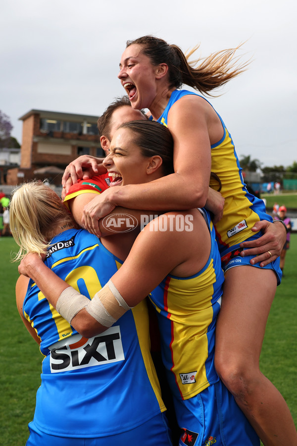 AFLW 2024 Round 08 - Sydney v Gold Coast - A-55352674