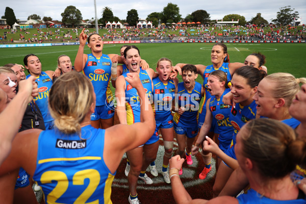 AFLW 2024 Round 08 - Sydney v Gold Coast - A-55352675