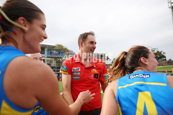 AFLW 2024 Round 08 - Sydney v Gold Coast - A-55352694