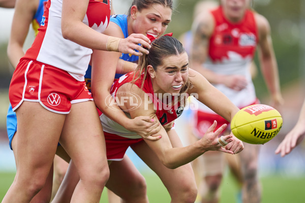 AFLW 2024 Round 08 - Sydney v Gold Coast - A-55352719