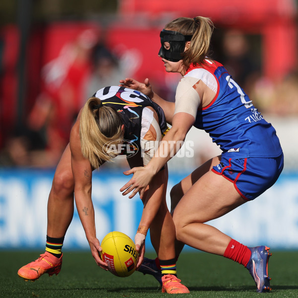 AFLW 2024 Round 08 - Melbourne v Richmond - A-55352729