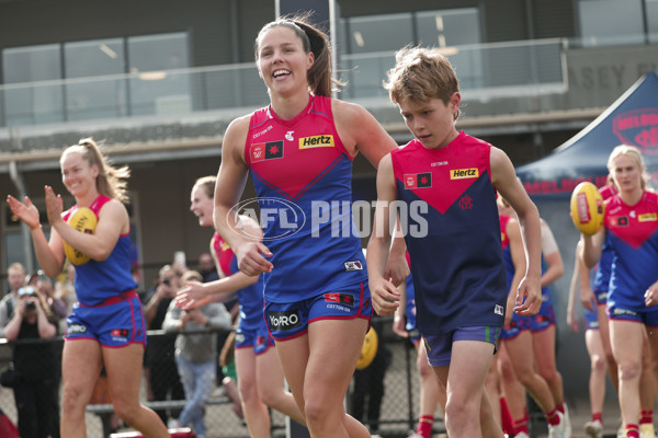 AFLW 2024 Round 08 - Melbourne v Richmond - A-55355009