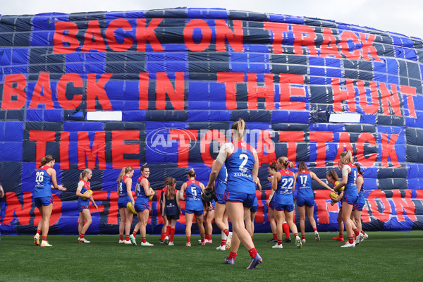 AFLW 2024 Round 08 - Melbourne v Richmond - A-55355011