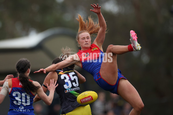 AFLW 2024 Round 08 - Melbourne v Richmond - A-55357329