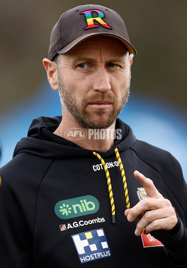 AFLW 2024 Round 08 - Melbourne v Richmond - A-55357707