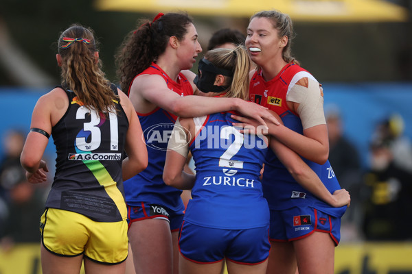 AFLW 2024 Round 08 - Melbourne v Richmond - A-55357728