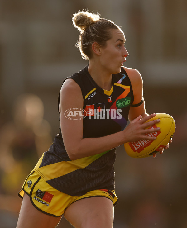 AFLW 2024 Round 08 - Melbourne v Richmond - A-55360947