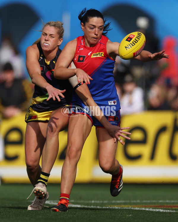 AFLW 2024 Round 08 - Melbourne v Richmond - A-55362542