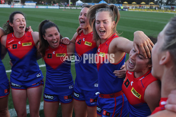 AFLW 2024 Round 08 - Melbourne v Richmond - A-55363400