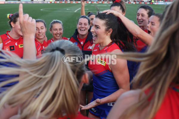 AFLW 2024 Round 08 - Melbourne v Richmond - A-55363402