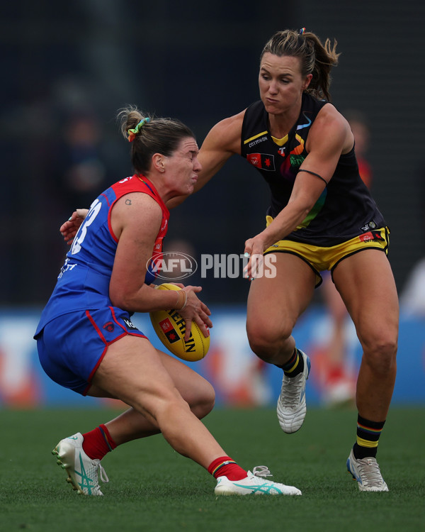 AFLW 2024 Round 08 - Melbourne v Richmond - A-55363443