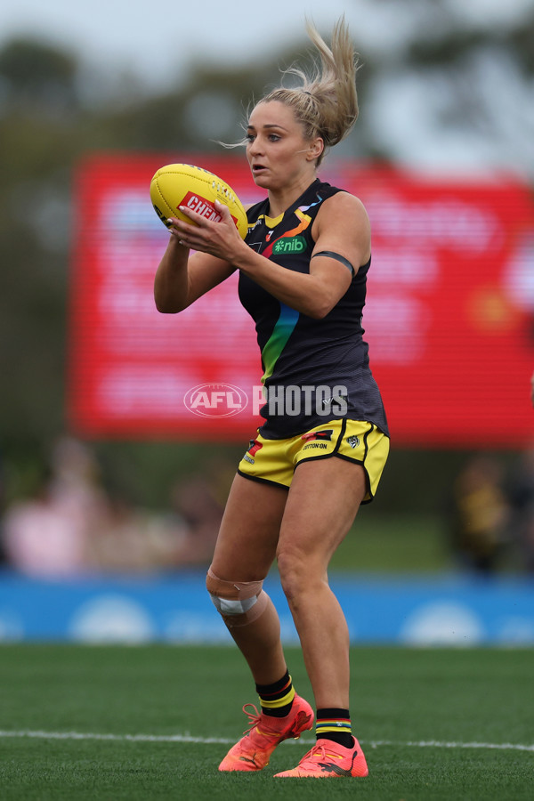 AFLW 2024 Round 08 - Melbourne v Richmond - A-55364999