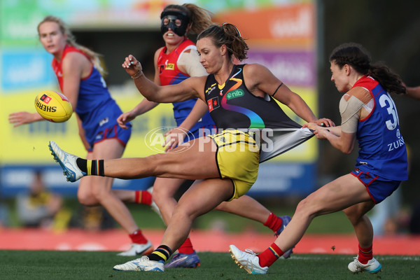 AFLW 2024 Round 08 - Melbourne v Richmond - A-55365067