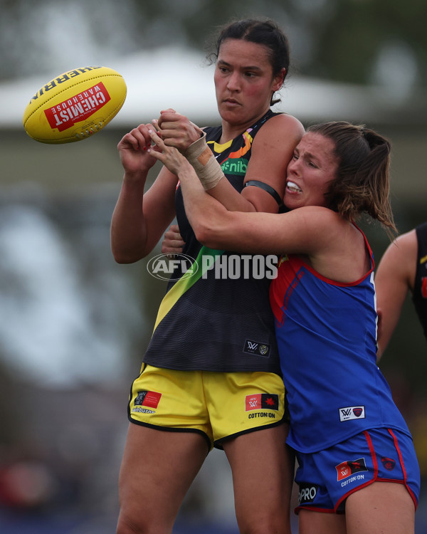 AFLW 2024 Round 08 - Melbourne v Richmond - A-55366297