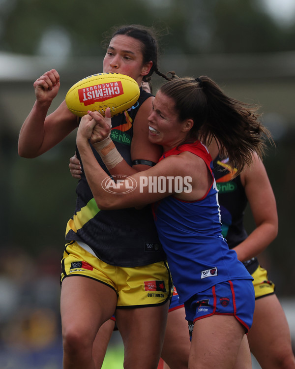 AFLW 2024 Round 08 - Melbourne v Richmond - A-55366300