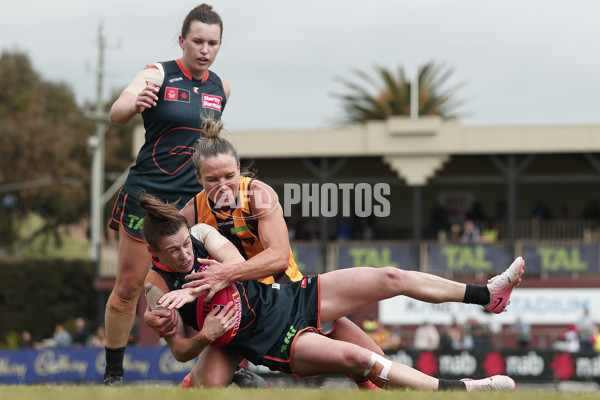 AFLW 2024 Round 08 - Hawthorn v GWS - A-55366380