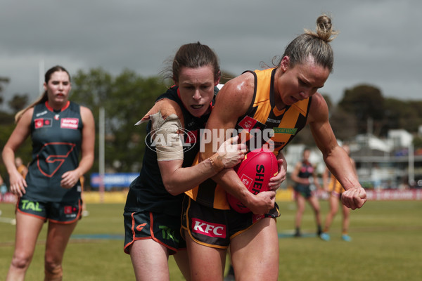 AFLW 2024 Round 08 - Hawthorn v GWS - A-55367744