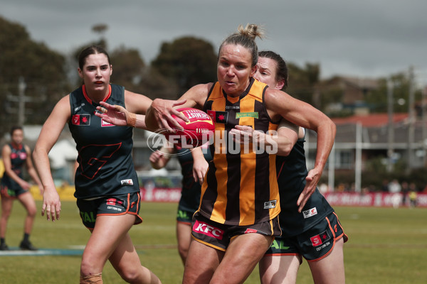 AFLW 2024 Round 08 - Hawthorn v GWS - A-55367745