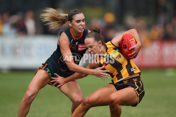 AFLW 2024 Round 08 - Hawthorn v GWS - A-55367756