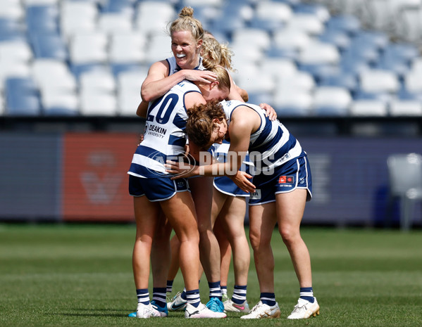 AFLW 2024 Round 08 - Geelong v Brisbane - A-55375553