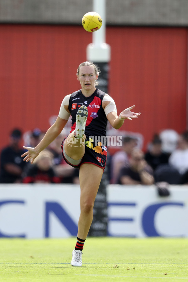 AFLW 2024 Round 08 - Essendon v North Melbourne - A-55378002