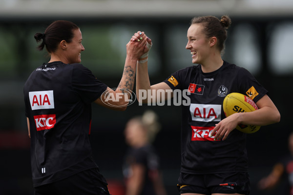 AFLW 2024 Round 08 - Collingwood v Adelaide - A-55378947
