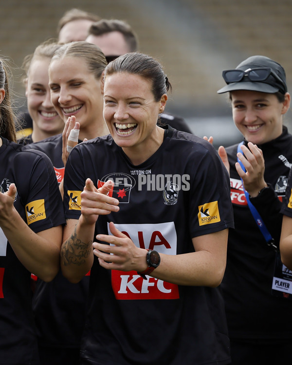 AFLW 2024 Round 08 - Collingwood v Adelaide - A-55378972