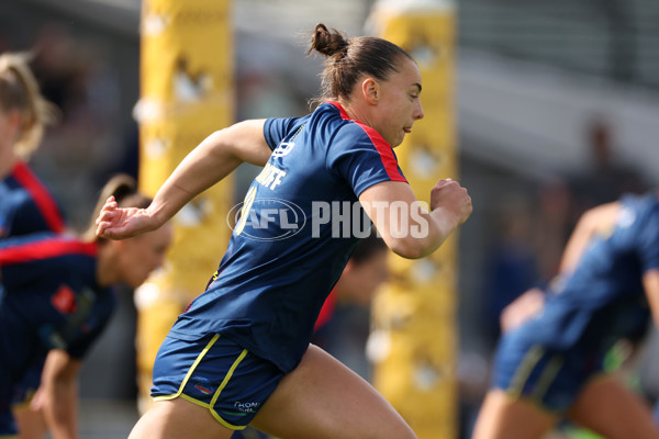 AFLW 2024 Round 08 - Collingwood v Adelaide - A-55381754