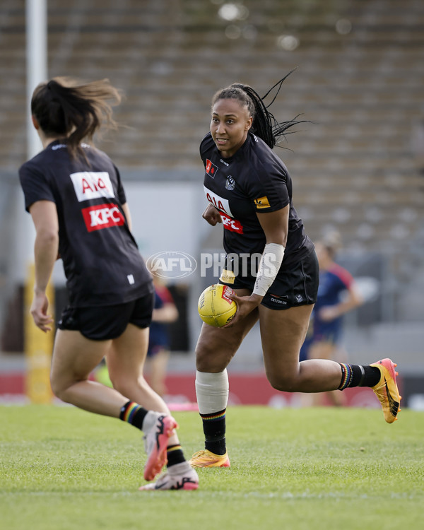 AFLW 2024 Round 08 - Collingwood v Adelaide - A-55381779