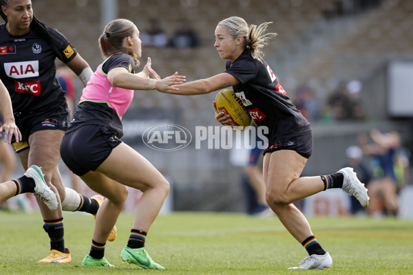 AFLW 2024 Round 08 - Collingwood v Adelaide - A-55381781