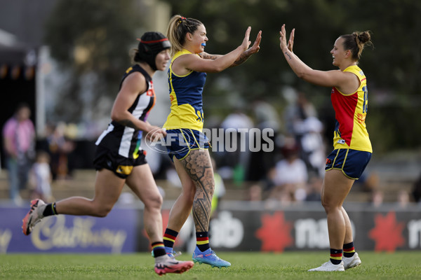 AFLW 2024 Round 08 - Collingwood v Adelaide - A-55381828