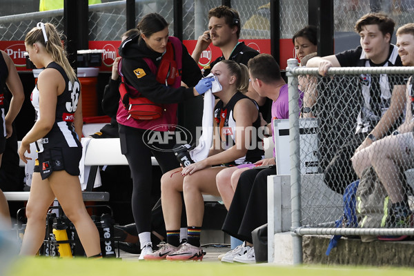 AFLW 2024 Round 08 - Collingwood v Adelaide - A-55383670