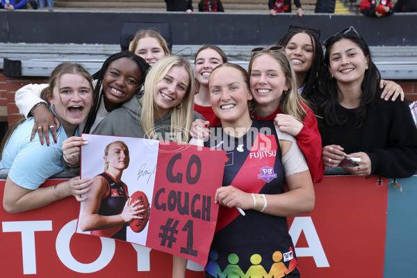 AFLW 2024 Round 08 - Essendon v North Melbourne - A-55383713