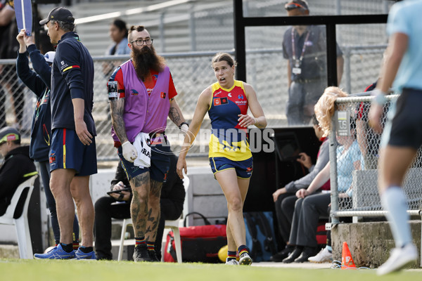 AFLW 2024 Round 08 - Collingwood v Adelaide - A-55383888