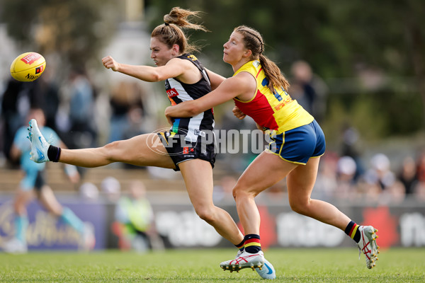 AFLW 2024 Round 08 - Collingwood v Adelaide - A-55386395