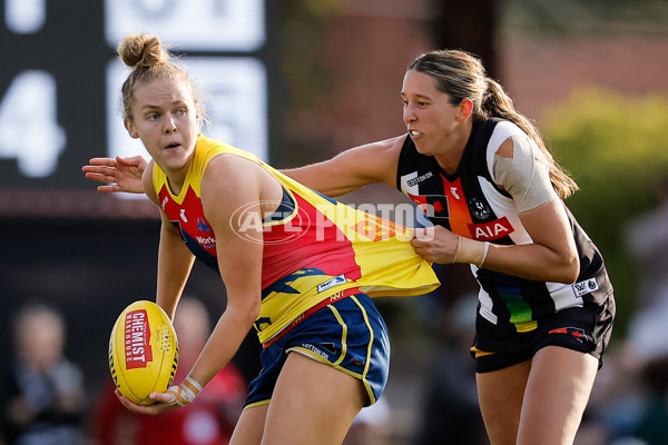 AFLW 2024 Round 08 - Collingwood v Adelaide - A-55387319