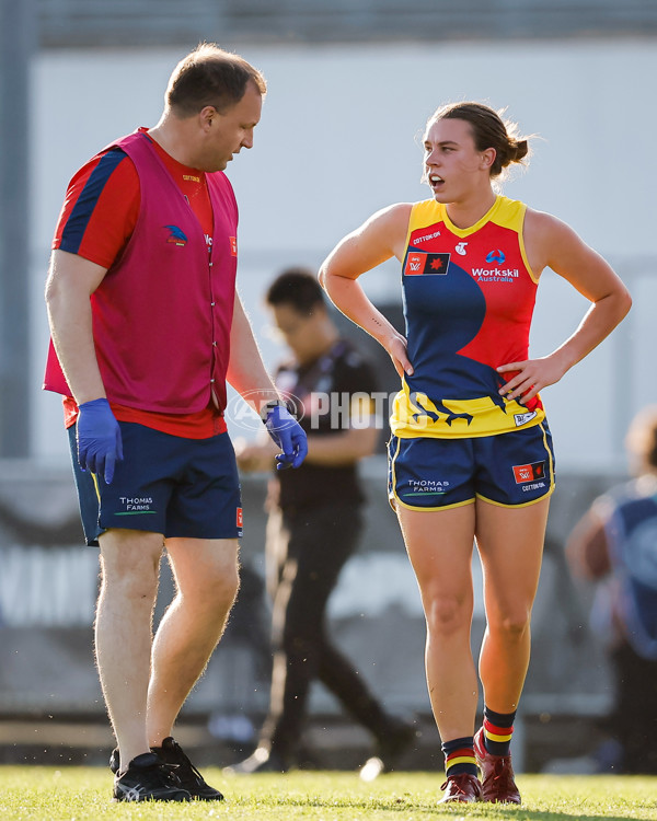 AFLW 2024 Round 08 - Collingwood v Adelaide - A-55387351