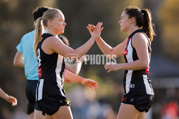 AFLW 2024 Round 08 - Collingwood v Adelaide - A-55387360